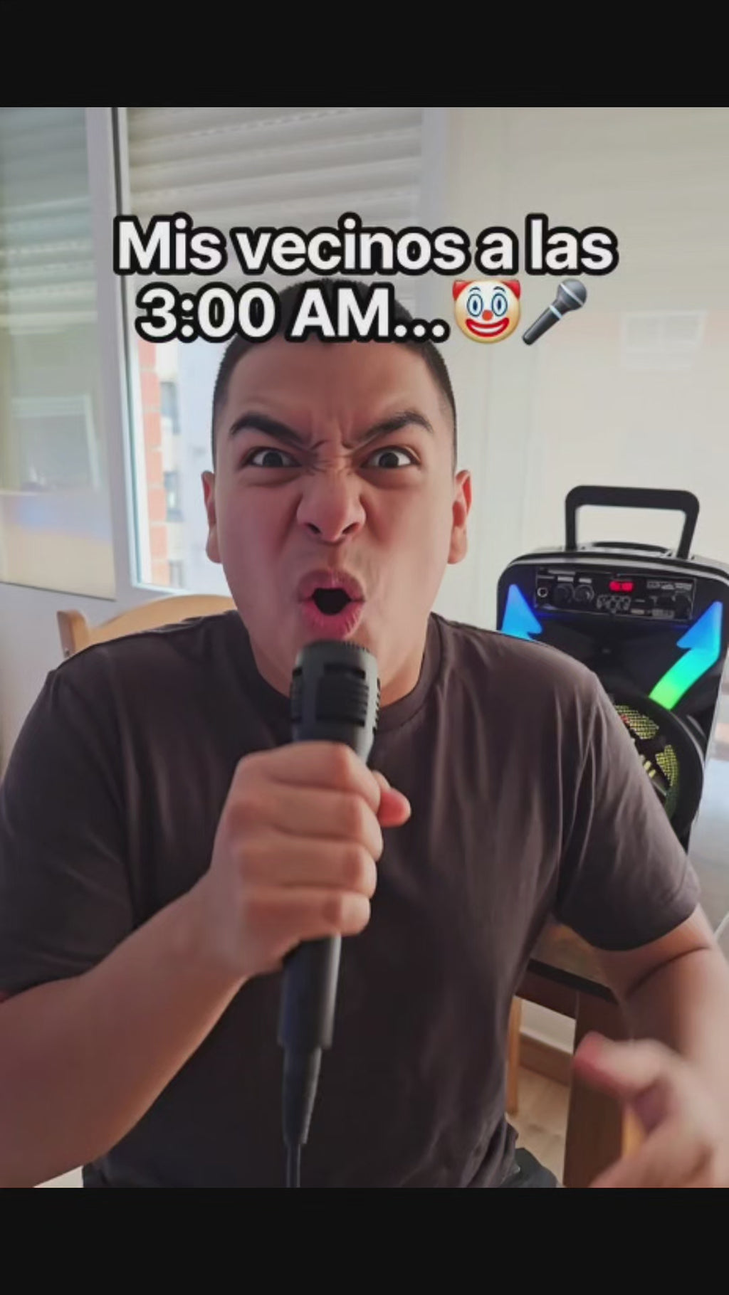 Mis vecinos me van a odiar 🤡🎤
