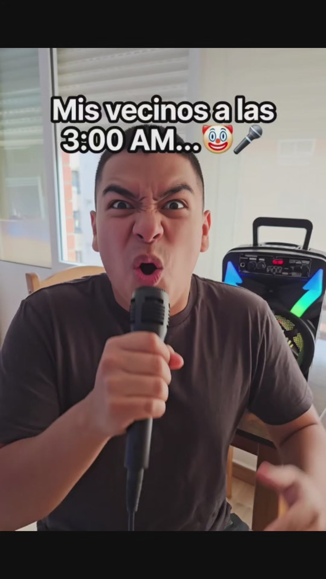 Mis vecinos me van a odiar 🤡🎤