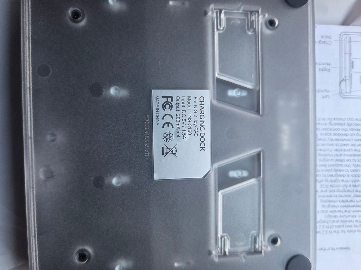 Base de carga 4 mandos Switch Joy-Con DOBE TNS-3160 | Luz RGB (Nueva)
