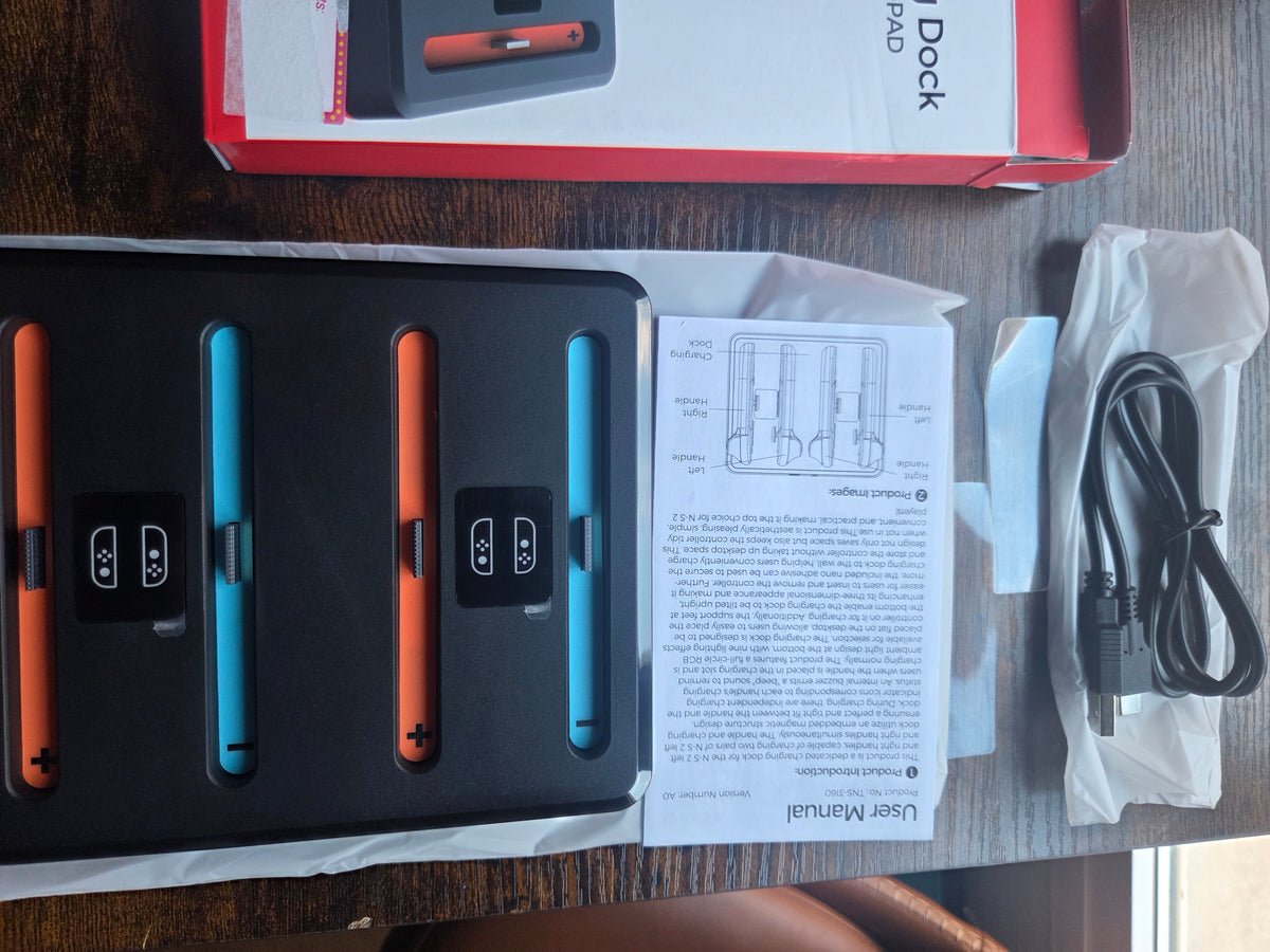 Base de carga 4 mandos Switch Joy-Con DOBE TNS-3160 | Luz RGB (Nueva)