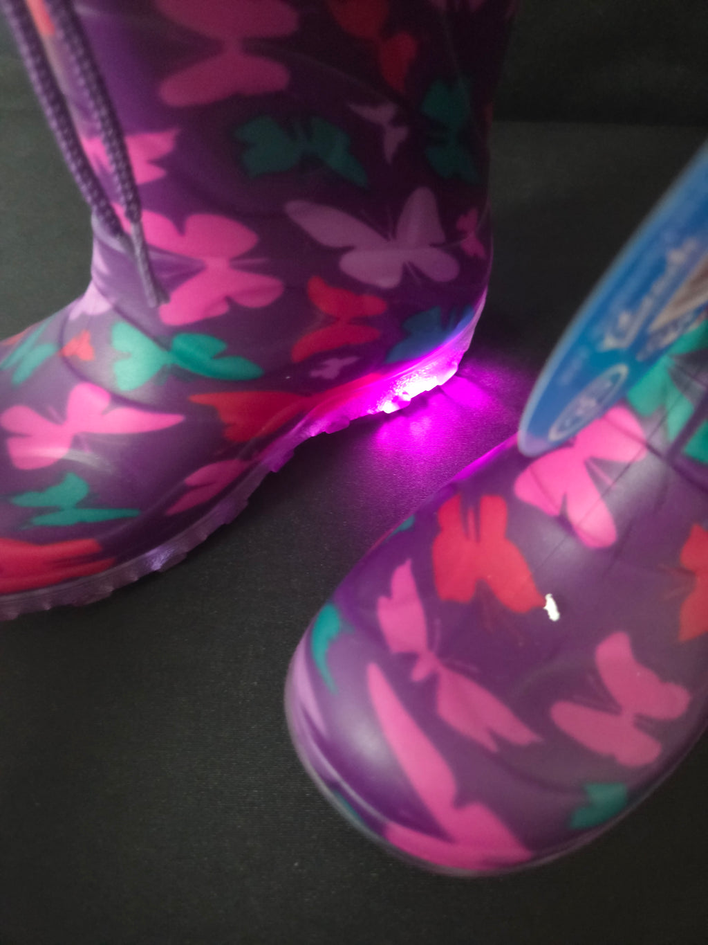 Botas de agua Beck con luces (Talla 30 / Plantilla 18 cm) – ¡Nuevas con etiqueta!